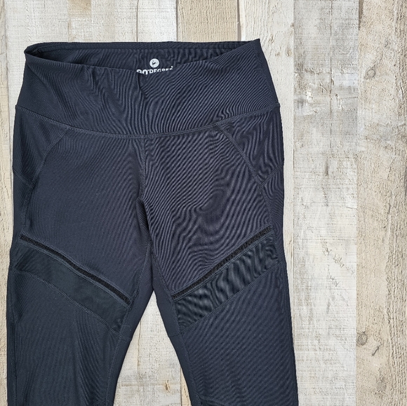 Workout Legging capris, 90° Degree - Picture 3 of 4